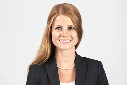 Dominique Kollmann, Senior Managerin